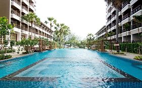 Welcome World Beach Resort & Spa Pattaya
